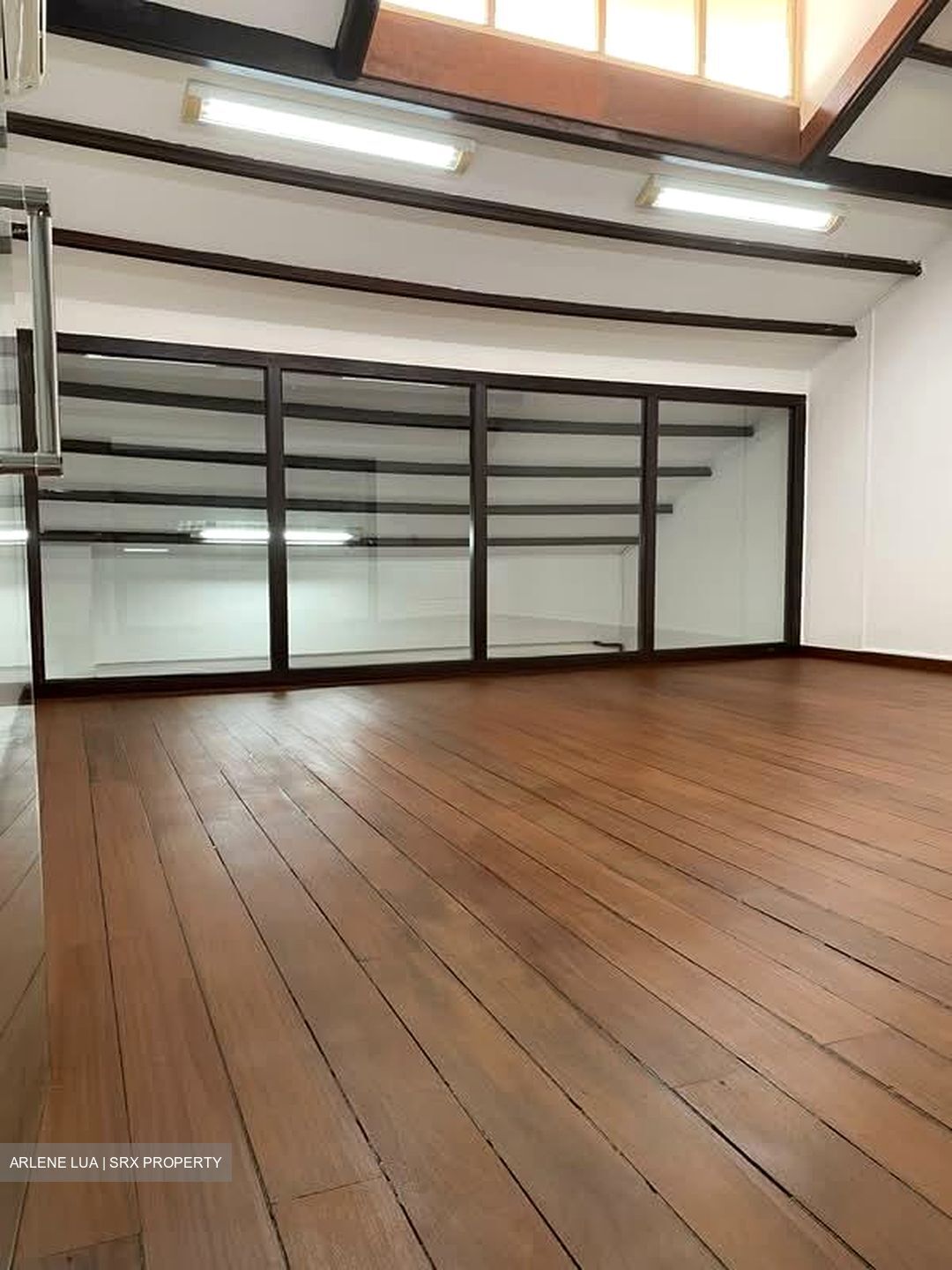 Tras Street (D2), Office #566885791